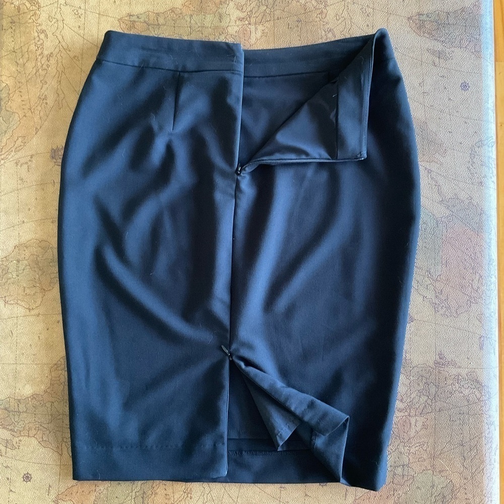 Black Label Elegant Black Pencil Skirt - Picture 7 of 8